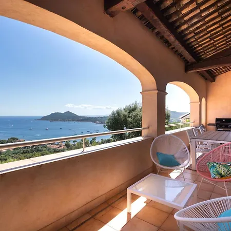 La Cagne - Vue * Сен-Рафаэль