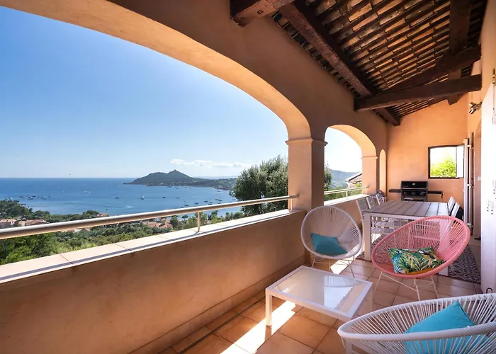 La Cagne - Vue * Сен-Рафаэль